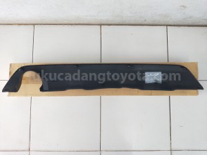 PZ0350K071 UNDER GUARD RR SPOIL - TOYOTA