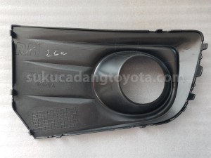 PZ035BZ551 COVER FOG LAMP FR RH - TOYOTA