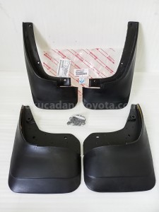 PZ0440K501 MUDGUARD A/S SET - TOYOTA