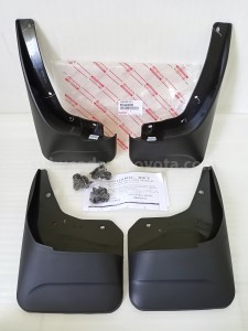 PZ0440K503 MUDGUARD, SET 4 - TOYOTA