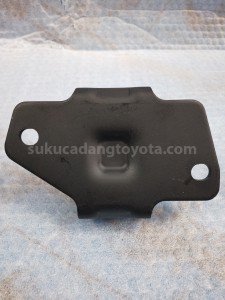 12361BZ142 INSULATOR E/G MTG RH - TOYOTA