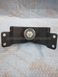 123710L081 INSULATOR, ENGINE MO - TOYOTA