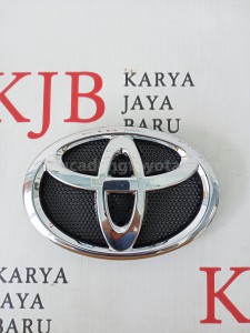 753100K010 EMBLEM ASSY, RADIATO - TOYOTA