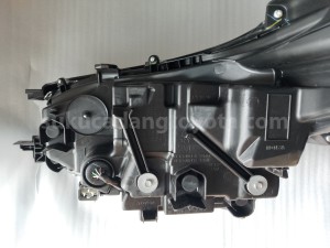 811100KM00 HEADLAMP ASSY, RH - TOYOTA