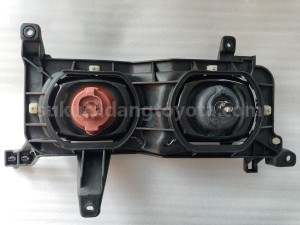 8111060502 HEADLAMP ASSY, RH - TOYOTA